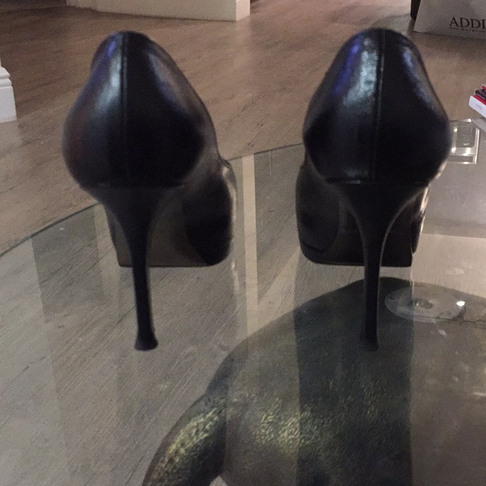 Pumps - Picture 3 of 7